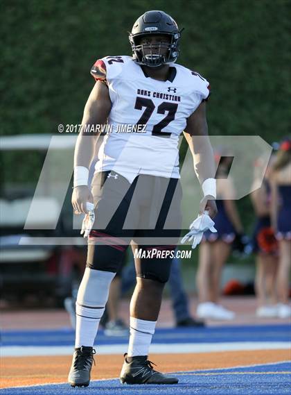 Thumbnail 3 in Oaks Christian vs Chaminade  photogallery.