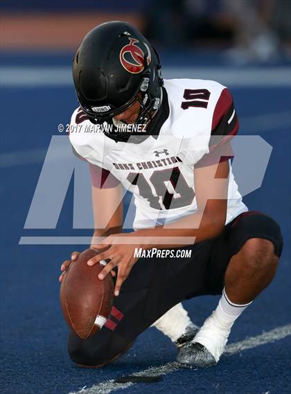 Thumbnail 1 in Oaks Christian vs Chaminade  photogallery.