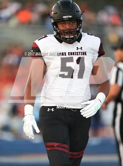 Thumbnail 1 in Oaks Christian vs Chaminade  photogallery.