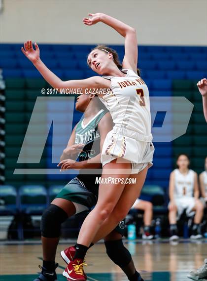Thumbnail 1 in Torrey Pines vs. Mission Vista  (So. Cal. Holiday Prep Classic) photogallery.