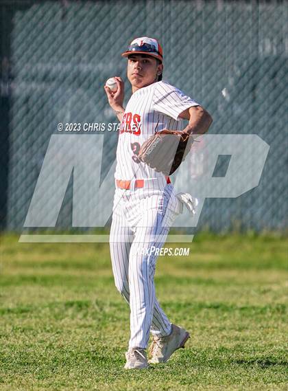Thumbnail 2 in La Junta vs. Valley Christian (Coach Bob Tournament) photogallery.