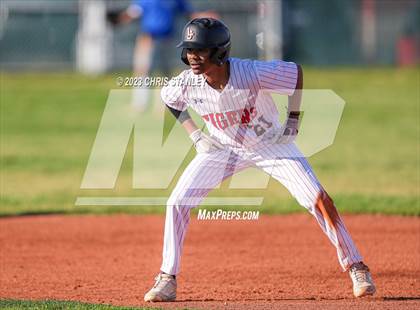 Thumbnail 3 in La Junta vs. Valley Christian (Coach Bob Tournament) photogallery.