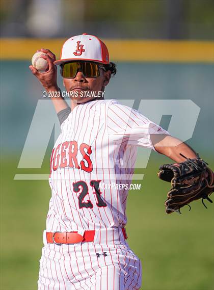 Thumbnail 1 in La Junta vs. Valley Christian (Coach Bob Tournament) photogallery.