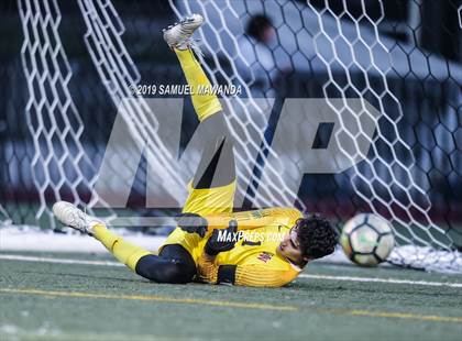 Thumbnail 3 in  Loyola @ Harvard-Westlake photogallery.