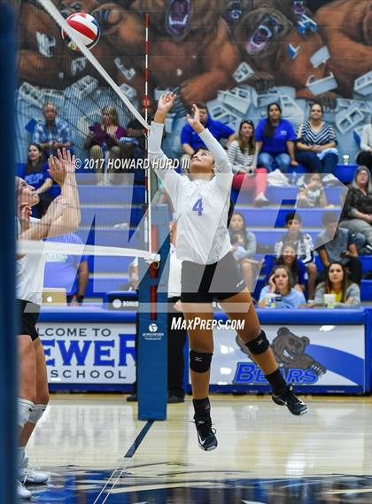 Thumbnail 1 in Aledo @ Brewer photogallery.
