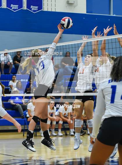 Thumbnail 3 in Aledo @ Brewer photogallery.