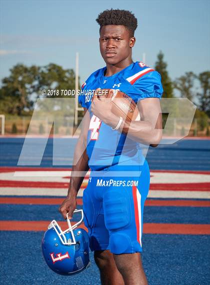 Thumbnail 2 in Folsom (Preseason Early Contenders Photo Shoot) photogallery.