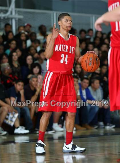 Thumbnail 2 in Mater Dei vs. St. John Bosco photogallery.