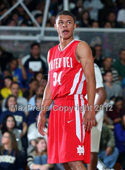 Thumbnail 1 in Mater Dei vs. St. John Bosco photogallery.