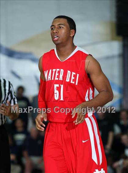 Thumbnail 2 in Mater Dei vs. St. John Bosco photogallery.