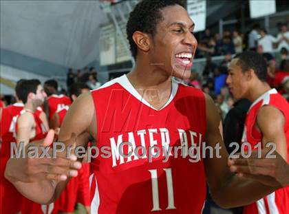 Thumbnail 1 in Mater Dei vs. St. John Bosco photogallery.