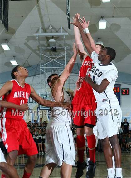 Thumbnail 1 in Mater Dei vs. St. John Bosco photogallery.