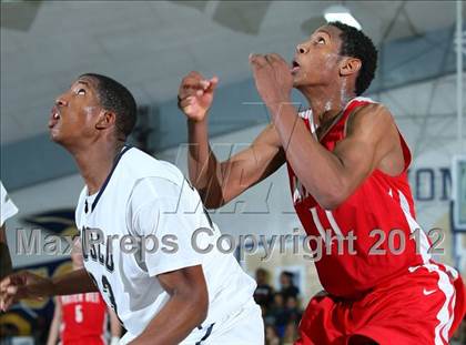 Thumbnail 1 in Mater Dei vs. St. John Bosco photogallery.