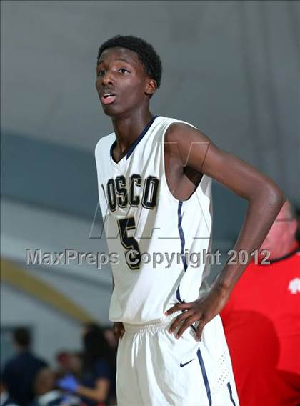 Thumbnail 1 in Mater Dei vs. St. John Bosco photogallery.