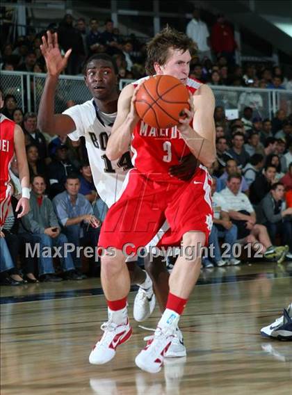Thumbnail 2 in Mater Dei vs. St. John Bosco photogallery.