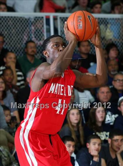 Thumbnail 1 in Mater Dei vs. St. John Bosco photogallery.