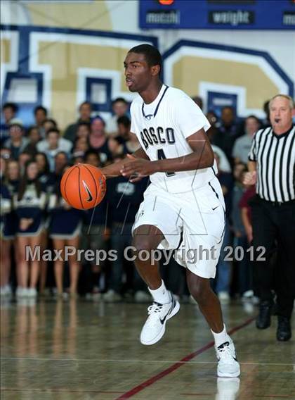 Thumbnail 1 in Mater Dei vs. St. John Bosco photogallery.