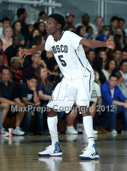 Thumbnail 1 in Mater Dei vs. St. John Bosco photogallery.