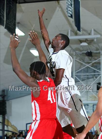 Thumbnail 1 in Mater Dei vs. St. John Bosco photogallery.
