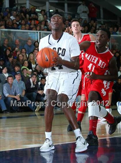 Thumbnail 1 in Mater Dei vs. St. John Bosco photogallery.