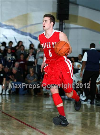 Thumbnail 1 in Mater Dei vs. St. John Bosco photogallery.