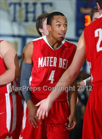 Thumbnail 2 in Mater Dei vs. St. John Bosco photogallery.
