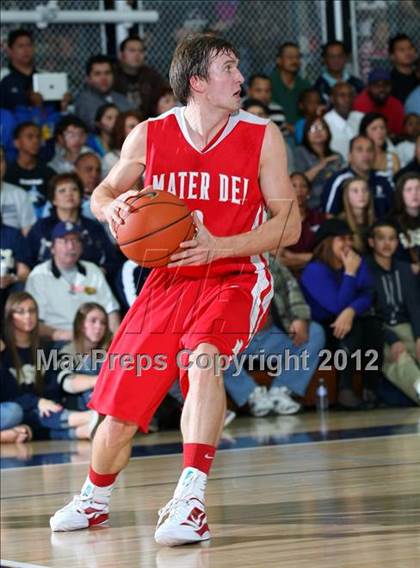 Thumbnail 2 in Mater Dei vs. St. John Bosco photogallery.