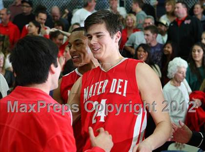 Thumbnail 2 in Mater Dei vs. St. John Bosco photogallery.