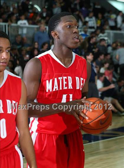 Thumbnail 3 in Mater Dei vs. St. John Bosco photogallery.
