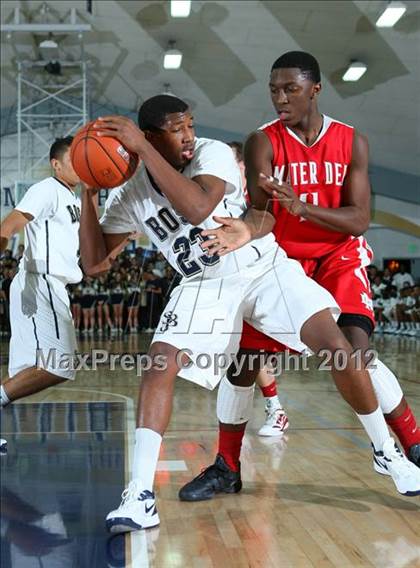 Thumbnail 3 in Mater Dei vs. St. John Bosco photogallery.