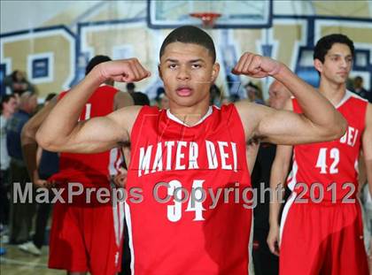 Thumbnail 1 in Mater Dei vs. St. John Bosco photogallery.