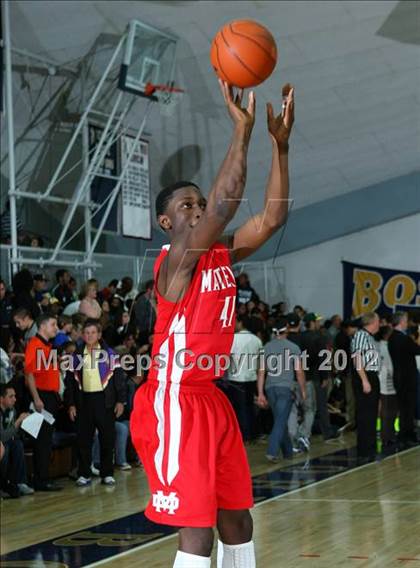 Thumbnail 2 in Mater Dei vs. St. John Bosco photogallery.