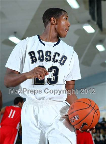 Thumbnail 2 in Mater Dei vs. St. John Bosco photogallery.