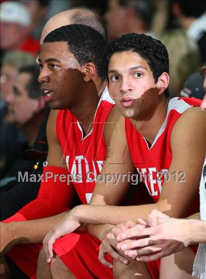 Thumbnail 2 in Mater Dei vs. St. John Bosco photogallery.