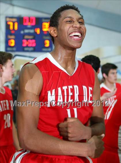 Thumbnail 3 in Mater Dei vs. St. John Bosco photogallery.