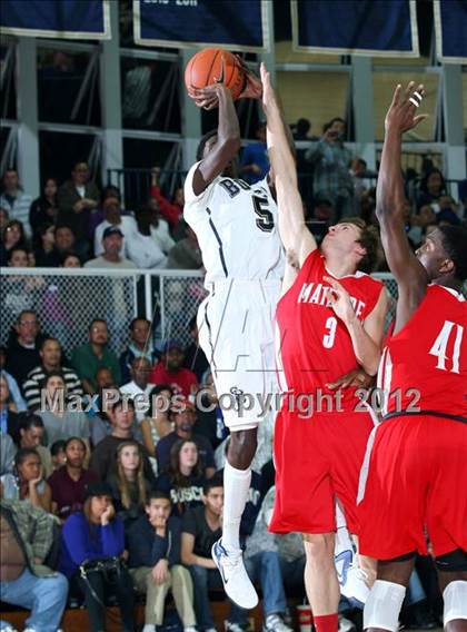 Thumbnail 2 in Mater Dei vs. St. John Bosco photogallery.
