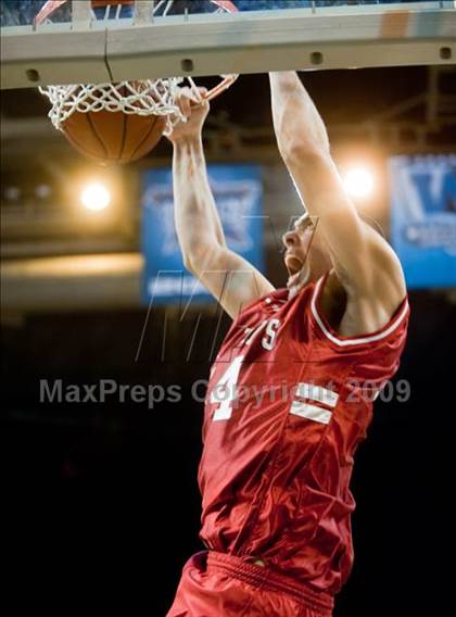 Thumbnail 1 in Lynn English vs. St. John's (MIAA D1 Final) photogallery.