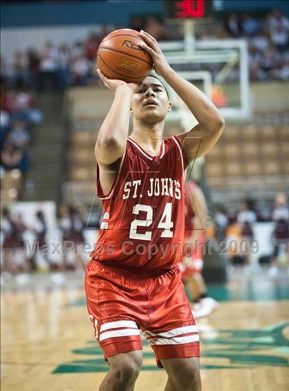 Thumbnail 2 in Lynn English vs. St. John's (MIAA D1 Final) photogallery.