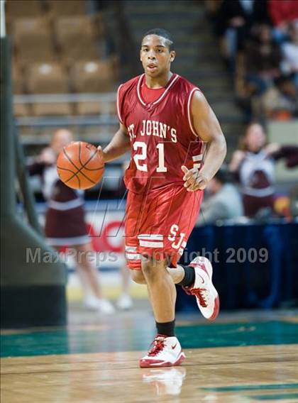 Thumbnail 1 in Lynn English vs. St. John's (MIAA D1 Final) photogallery.