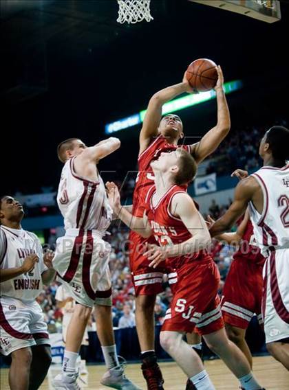 Thumbnail 3 in Lynn English vs. St. John's (MIAA D1 Final) photogallery.