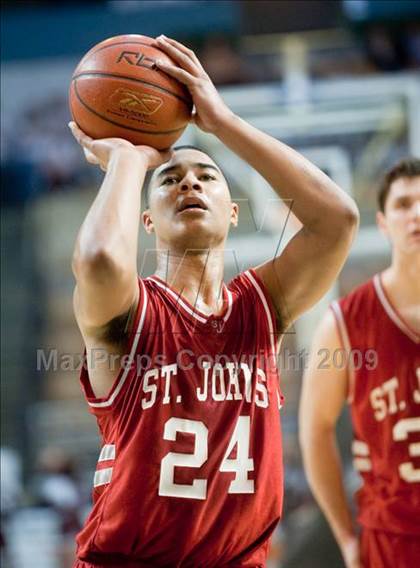 Thumbnail 1 in Lynn English vs. St. John's (MIAA D1 Final) photogallery.
