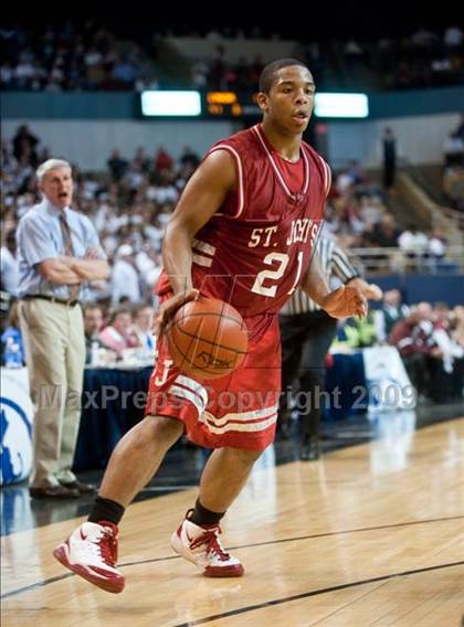 Thumbnail 2 in Lynn English vs. St. John's (MIAA D1 Final) photogallery.