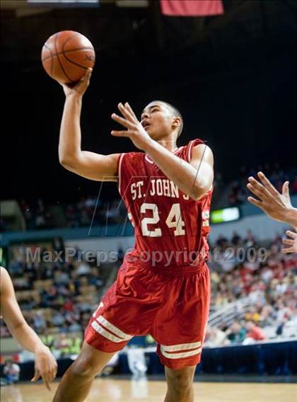 Thumbnail 3 in Lynn English vs. St. John's (MIAA D1 Final) photogallery.