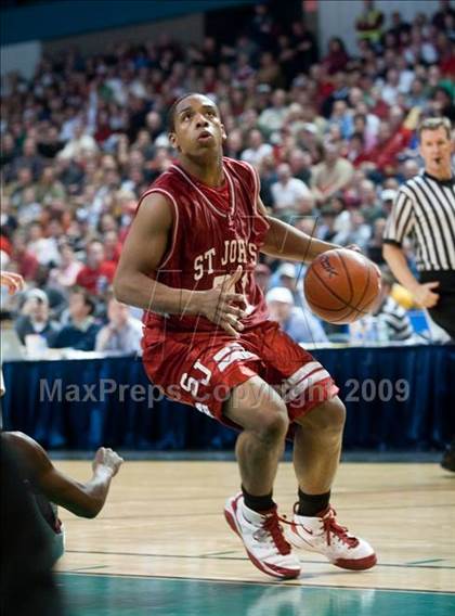 Thumbnail 3 in Lynn English vs. St. John's (MIAA D1 Final) photogallery.