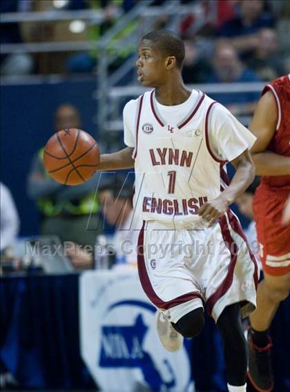 Thumbnail 1 in Lynn English vs. St. John's (MIAA D1 Final) photogallery.