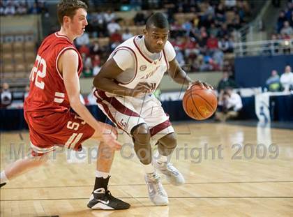 Thumbnail 3 in Lynn English vs. St. John's (MIAA D1 Final) photogallery.