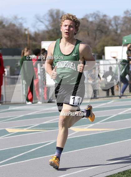 Thumbnail 1 in Capital Valley Conference 1A Meet (Distance Races) photogallery.