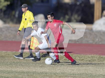 Thumbnail 2 in Sparks @ Truckee photogallery.