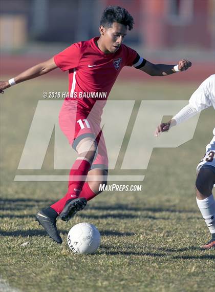 Thumbnail 3 in Sparks @ Truckee photogallery.