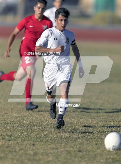 Thumbnail 2 in Sparks @ Truckee photogallery.